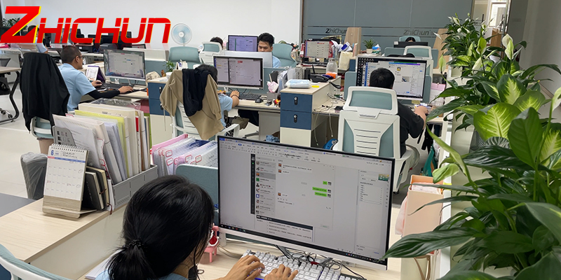 Computer use in Frozen warehouse