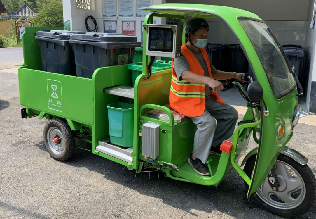 Industrial PCs As Digital Signage on Electric Tricycles