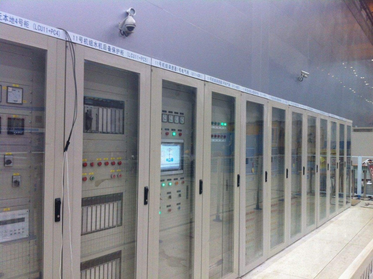 Industrial Touch Screen Monitors