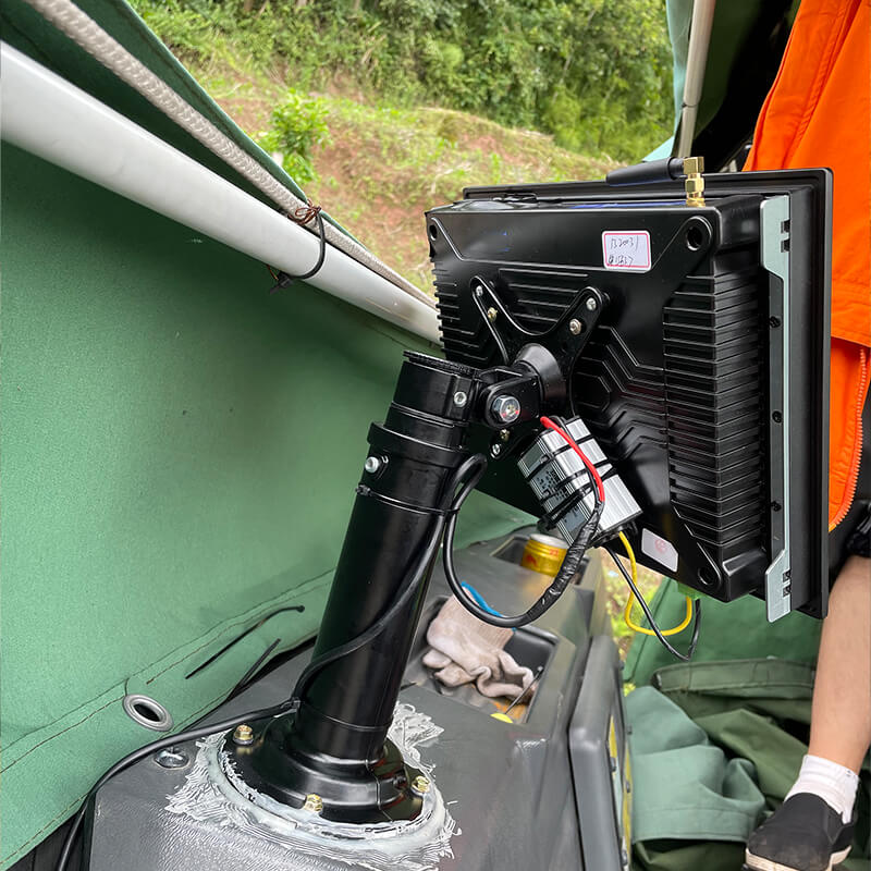 Installation Ways for Industrial Panel PCs in Engineering Vehicles